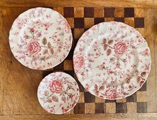 Johnson Brothers Rose Chintz