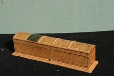 champigny les antonins boite à stylos. **