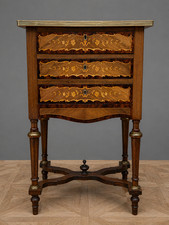 Commode travailleuse