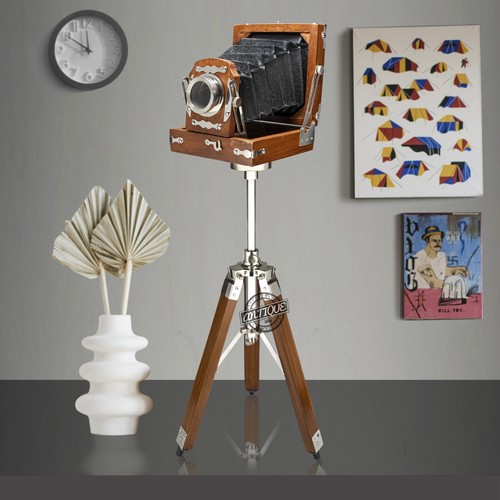 Appareil photo sur trépied - sur,