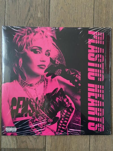 Miley cyrus plastic - plastic, hearts