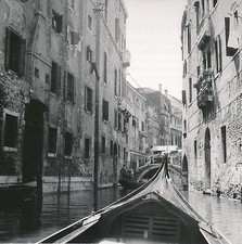 VENISE c. 1950 - Gondoles