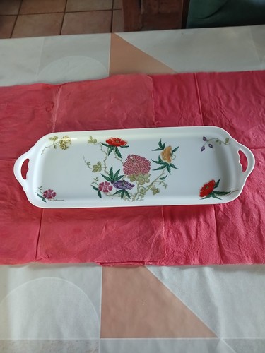Ancien plat cake en - plat, a