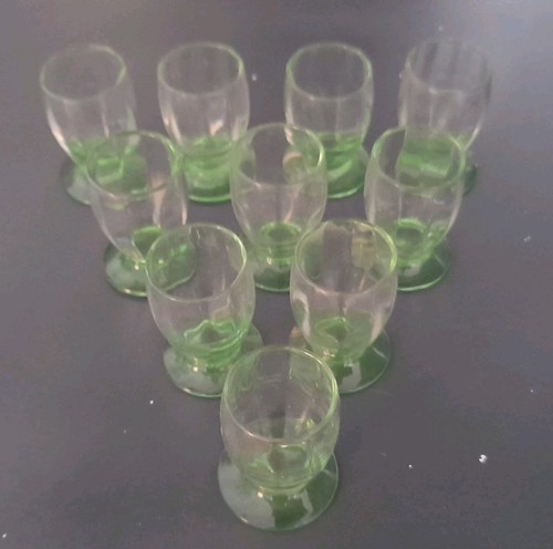Série petits verres à - de,
