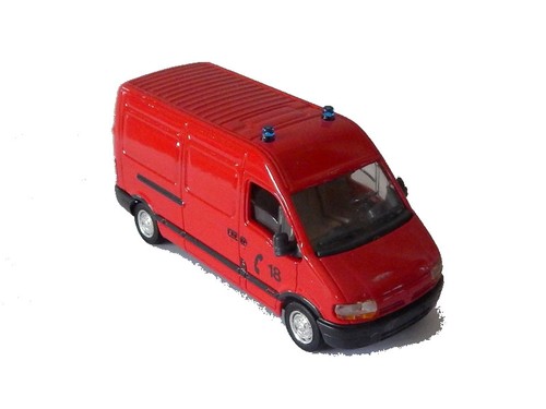 Renault master pompiers - renault, solido