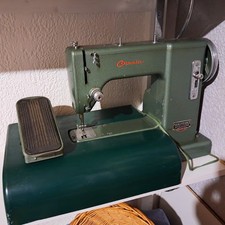 machine à coudre ancienne