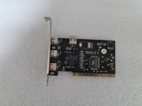 Une carte firewire - une, pci