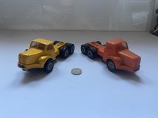 NOREV: 2 Tracteurs TBO 15