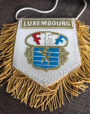 ancien petit FANION / WIMPEL