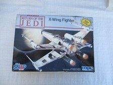 Star Wars X WING FIGHTER - ITS  A SNAP  Kit MPC ERTL 8932 - 1982/1990 -
