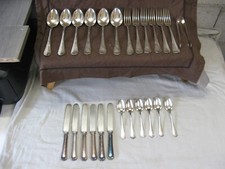 Superbe lot de 25 couverts