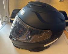 casque moto intégral SHOEI