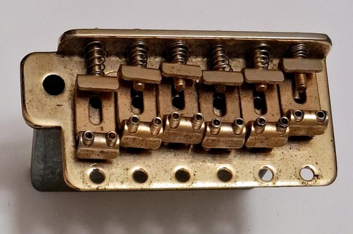 Fernandes strat tremolo - fernandes,