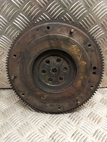 Mazda 323 1995 essence - mazda,