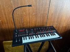 Synthétiseur analogique/numérique Roland JD-Xi avec vocodeur avec sac de concert