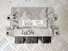 CALCULATEUR MOTEUR SIM32