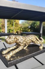 Figurine Jaguar/Léopard en Aluminium Doré Prêt À Bondir. Sur Socle Marbre Noir