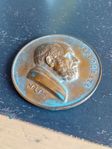 Medaille hippocrate faculte - medaille,
