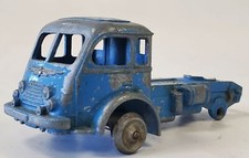 RENAULT TRACTEUR ROUTIER BLEU