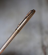 MAGNIFIQUE STYLO BILLE PARKER 75 VENDÔME EN ARGENT & VERMEIL 925 MOTIF LIGNES