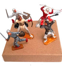 5 chevaliers starlux des années 50/60   échelle 1:50