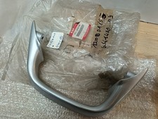 UNE POIGNEE PASSAGER MAINTIENT 46211-32F00 SUZUKI GSF 1200 S BANDIT 2001 A 2005