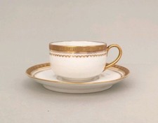 Ancienne tasse sous tasse