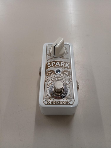 Electronic effects pedal - tc,
