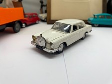 ANCIENNE NOREV PLASTIQUE MERCEDES BENZ 250 SE ATTELAGE  N°21  ECH 1/43 EME