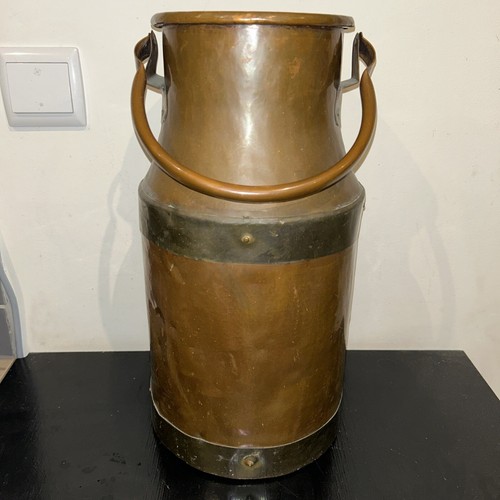 Lbc ancien pot a lait - lait, en
