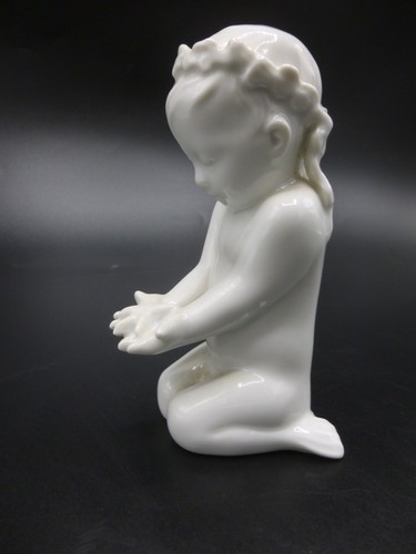 Figurine porcelaine blanche - en,