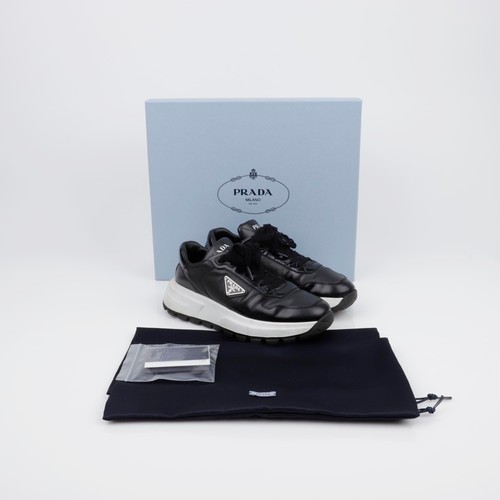 Prada baskets logo - prada,