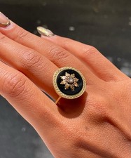 Bague ancienne en Or Jaune 18 cts /Diamant coussin sur Onyx / Réf MP2649