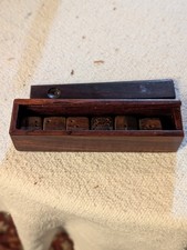 Jeu de 6 dés vintage en bois