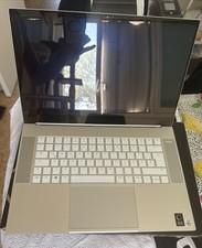 Razer Blade RZ09-0330 15" Core i7 2.8 GHz - RTX 5000-SSD 1 To - 32 Go QWERTZ