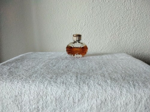 Miniature ancienne parfum - ,