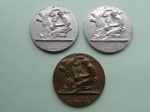 Lot médailles en bronze - lot,