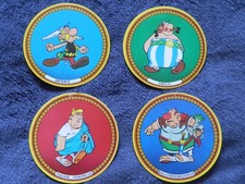 ? ASTERIX  LE BOUCLIER ARVERNE  - LOT DE 4 PERSONNAGES LA VACHE QUI RIT  1968