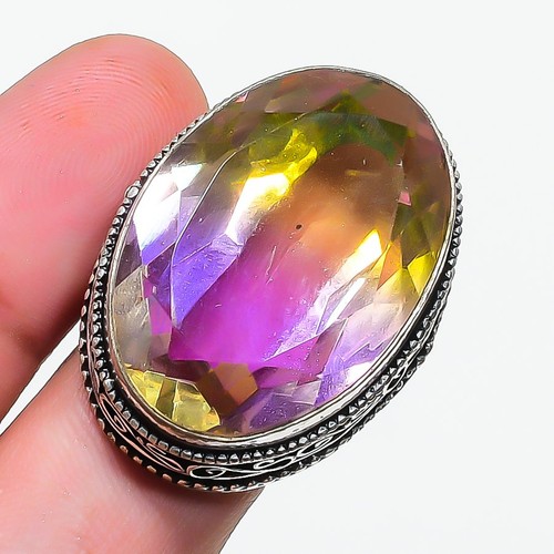 Bague pierre précieuse forme