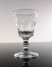 1 VERRES DIGESTIF EN CRISTAL