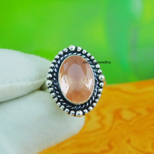 Bague cadeau fait - , main