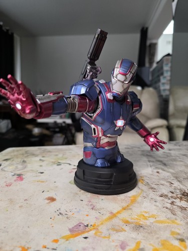 Gentle giant iron man - giant,