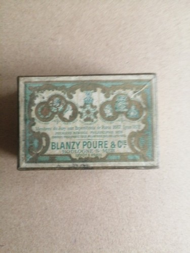 Boîte plumes blanzy poure - à,