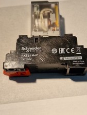 2 x relais de puissance Schneider Electric RXM 24VDC RXM2LB2BD avec socket...