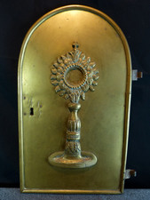Porte ancienne de tabernacle en bronze décor ostensoir montrance autel église
