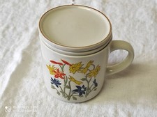 Tasse à thé, infusion en céramique avec filtre