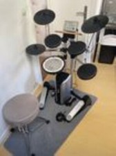 Batterie HD-1 V-Drums Lite + AMPLI COMPACT PM3 + siège + Tapis