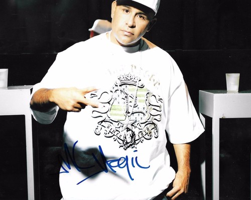 Magic autographed - mc,