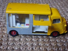 Dinky Toys 587 Citroen 1200K Philips Made in France In Yellow On 1:43