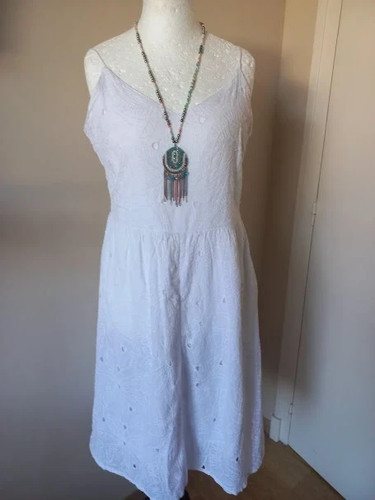 Robe broderie caroll - broderie, "caroll"